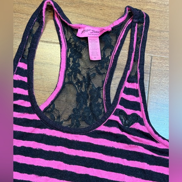 BETSEY JOHNSON Lace-Back Sleepwear - Picture 2 of 9